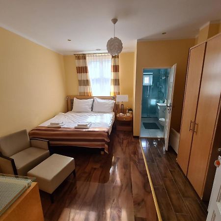 Jagiellonska 3 Aparthotel - Duze Przestronne Pokoje, Centrum Miasta, Szybkie Wifi 카토비체 외부 사진